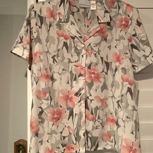Women’s Alfred Dunner shirt